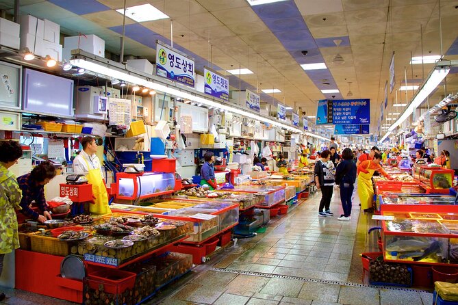 Jagalchi Sunset Cruise and Night Market Tour in Busan - Timing, meeting point, and group comfort