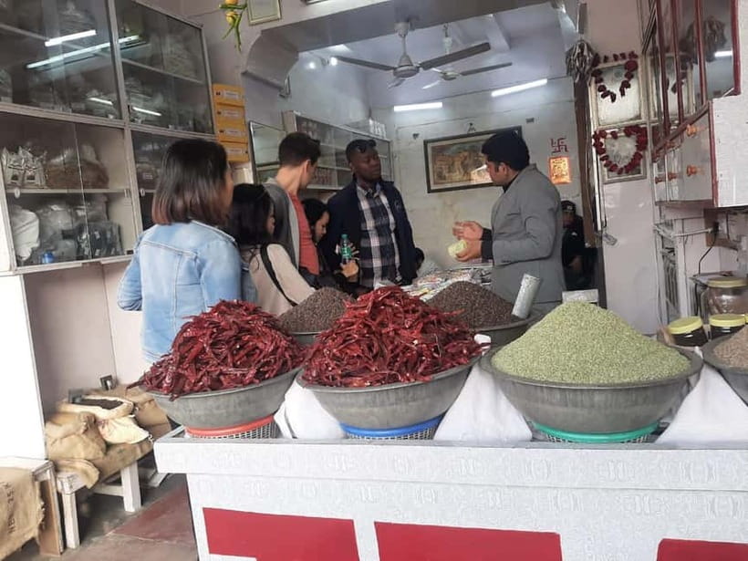 Jaipur: Spice Market and Street Food Walking Tour - Walking through Jaipur’s oldest spice market