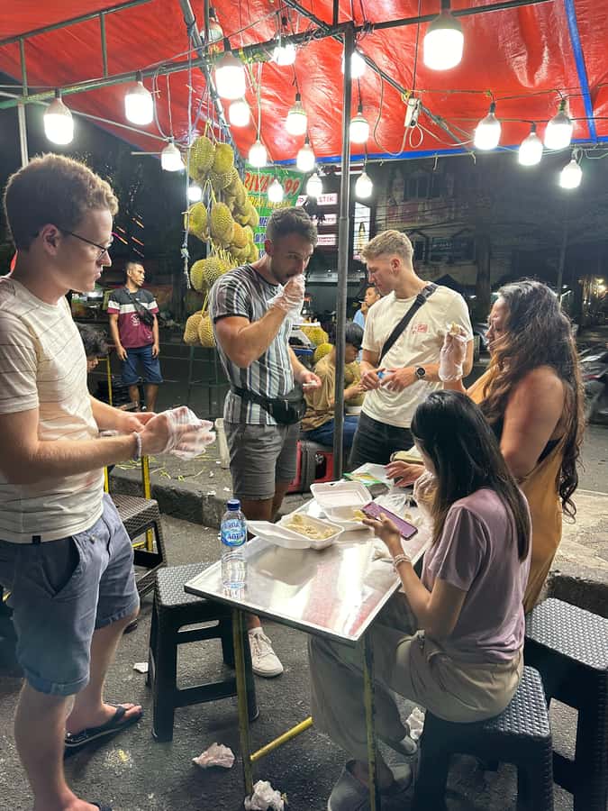 Jakarta: Street Food Tour with a Local Guide - Glodok brings Chinatown into the food story