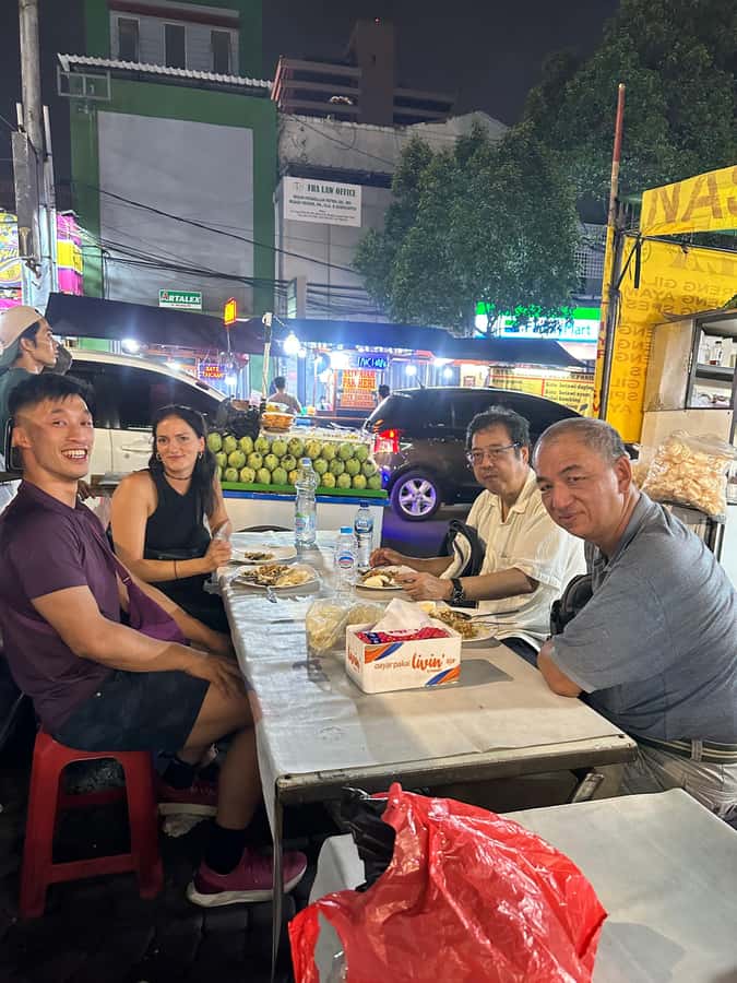 Jakarta: Street Food Tour with a Local Guide - The guides are part of the experience