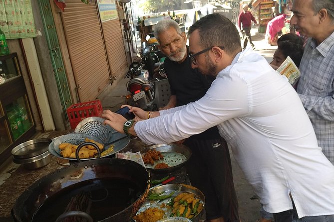 Jodhpur by Night : Street Food And Temple Walking Tour - Sardar Market and Tripoliya Bazaar