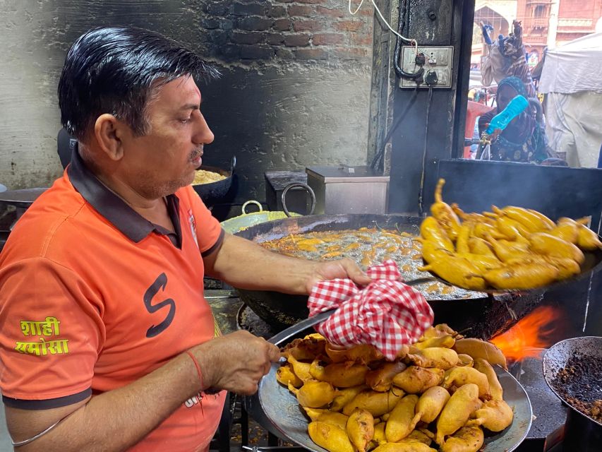 jodhpur: street food tour with over 8 food tastings - Clock Tower Market: the first taste of Jodhpur