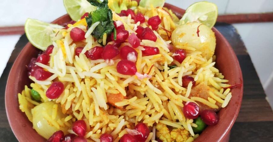 Jodhpur Walking Street Food Tour With Local Guide - Walking around Ghanta Ghar and the market