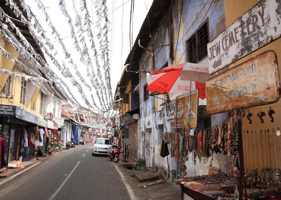 Kochi: Local Street Food Guided Walking Tour with Tastings - Why this Kochi food walk works