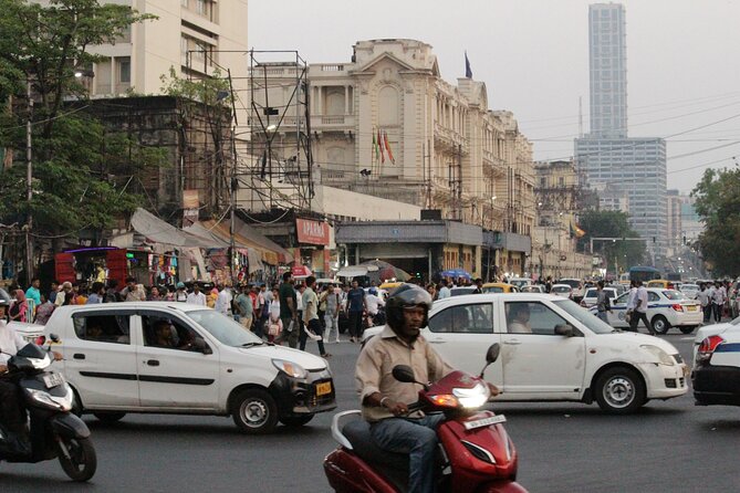Kolkata Midtown Madness- A Street Food & Nightlife Tour - Why this Kolkata food tour feels different