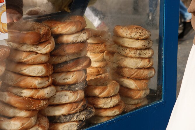 Krakow: Street Food Tasting Walking Tour - Starting with obwarzanek near the main square