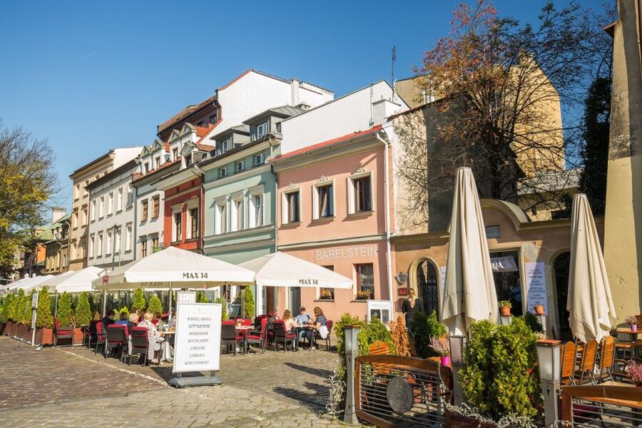 Krakow: Traditional Street Food Walking Tour - What the $35 price gets you