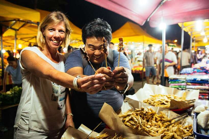 Kuala Lumpur: Local Street Food Night Tour - Key points at a glance