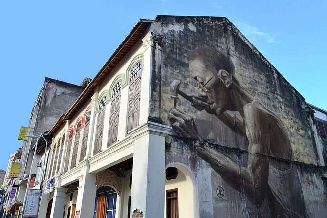 Kuala Lumpur's Nightlife Secrets and Street Food - Why Chinatown is the right place for this evening