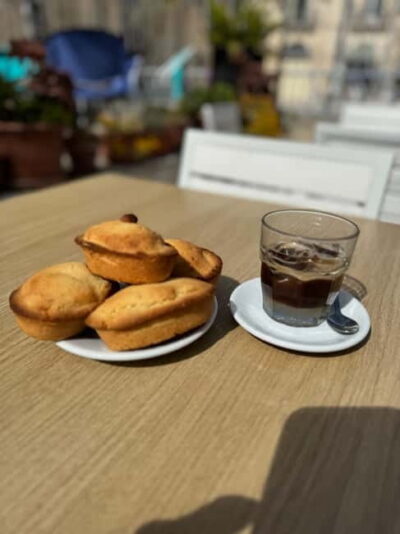Lecce: Guided Street Food Walking Tour with Food and Wine