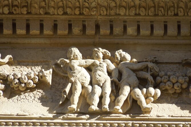 Lecce History and Street Food Tasting Small Group Tour - The enclosed Piazza del Duomo