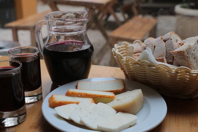 Lisbon 4 Foodies Tour - From Street Food to Awarded Chefs’ Portuguese Delicacies - Starting at Rossio Station with an appetite