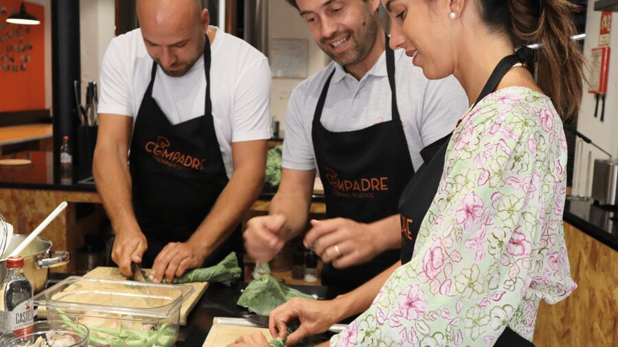Lisbon: Portuguese street food cooking class with Drinks - FAQ