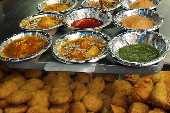 Local Delhi Food Tour with Tour Guide - walk and taste street food - Chandni Chowk by rickshaw and on foot