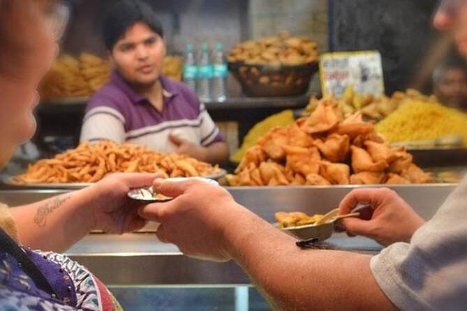 Local Delhi Food Tour with Tour Guide - walk and taste street food - Practical tips for a better evening