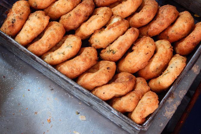 Madurai Street Food Crawl (2 Hours Guided Food Tasting Tour) - Madurai food begins in the old city