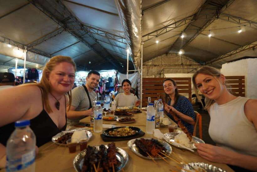 Makati: Street Food Experience with a Local Guide - A Filipino food night in central Makati