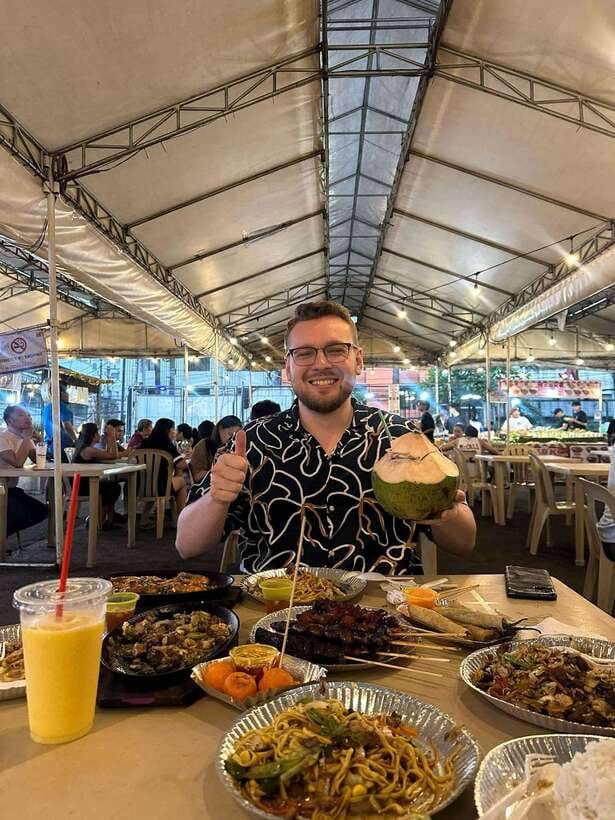 Makati Street food Tour, End with a Rooftop City View - Why this Makati food walk works