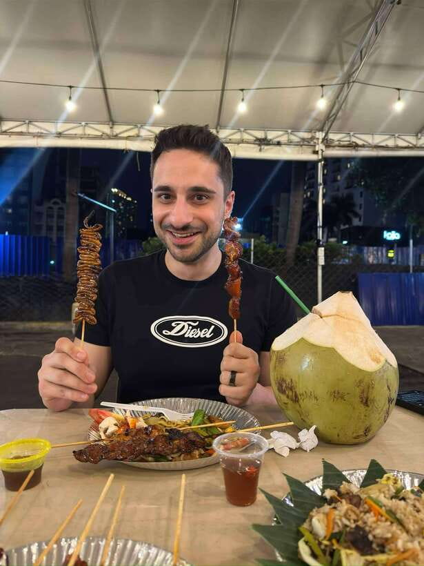 Makati Street food Tour, End with a Rooftop City View - Filipino refreshments, cold beer, and dessert