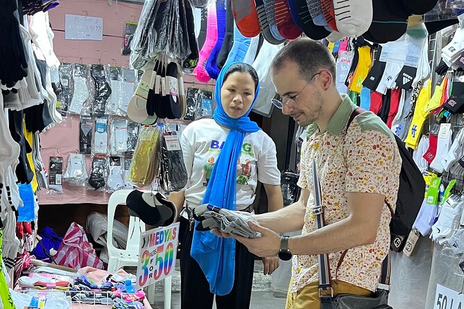 Manila Night Market and Food tour experience with Local guide - Bargaining without turning shopping into a chore