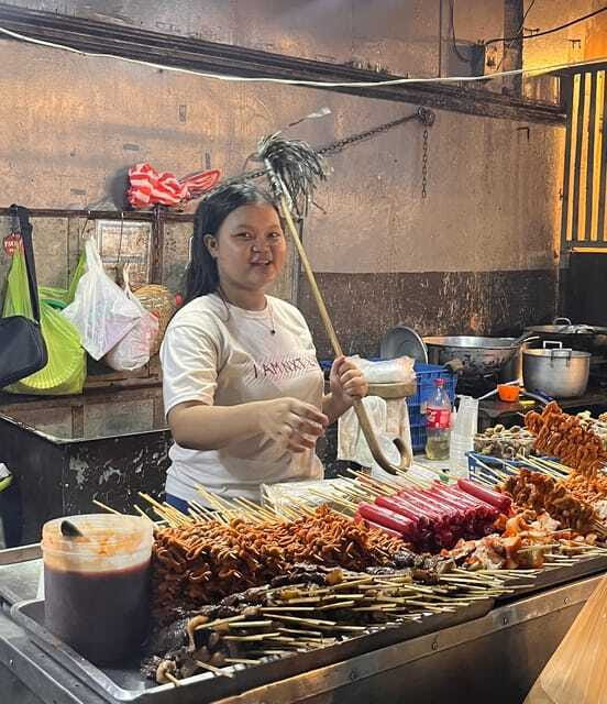 Manila Night market and Street Food Tour - Shopping, photos, and the human side of the market