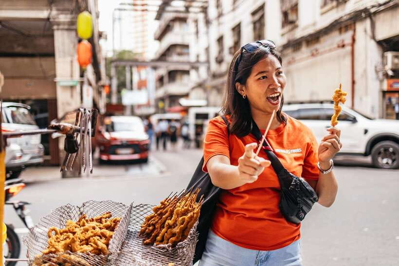 Manila: Street Food and Drinks Walking Tour with Tastings - Jeepney or Lamborghini tricycle?