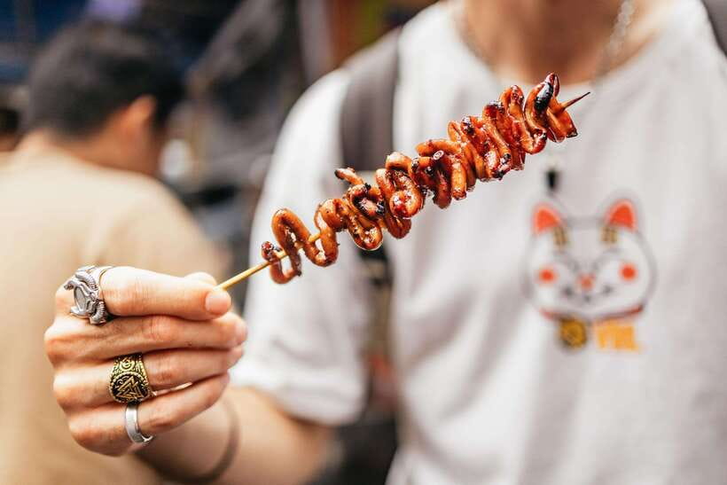 Manila: Street Food and Drinks Walking Tour with Tastings - Is $68 good value for two hours?