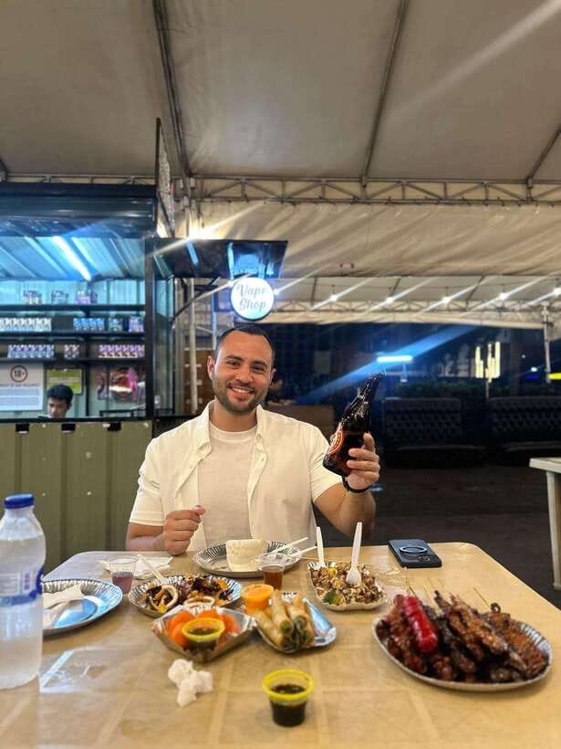 Manila Street food and Night Market Tour - Who should book this experience?
