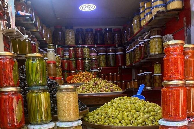 Marrakech street food tour with a local - Why the no-tagine, no-couscous rule matters