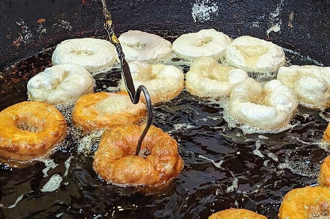 Marrakech Street Food with +10Tasting & Tanjia Dinner|Guided Walk - Olive tasting in Souk Semmarine