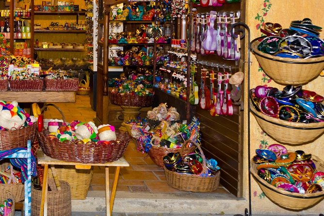 Mexican Street Food Crawl in Playa del Carmen - Adventurous bites, with a sensible approach