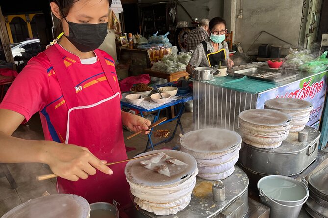 Michelin Guided Street Food Tour in Chiangmai: Thai Food Tour - A moving meal through Chiang Mai