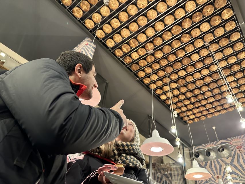 Milan: Gourmet Street Food Tour with Sightseeing and Tasting - Who should book this experience?