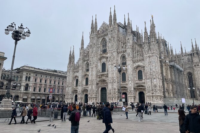 Milan History & Street Food Tour with Wine Tasting - Street food that turns into a meal
