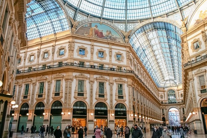 Milan: History & Street Food Tour with Wine Tasting - Bakery flavors before the big monuments