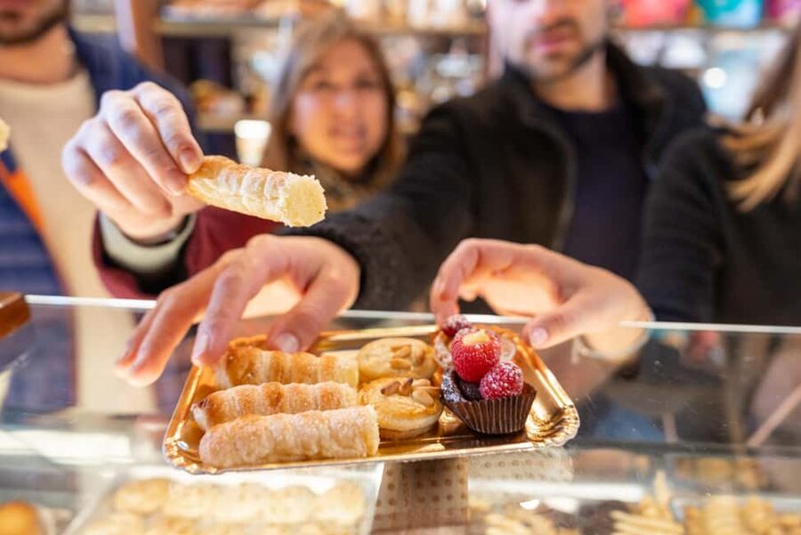 Milan: Street Food Tour with a Full Italian Food Experience - Starting with Milanese bites near Piazza Cordusio
