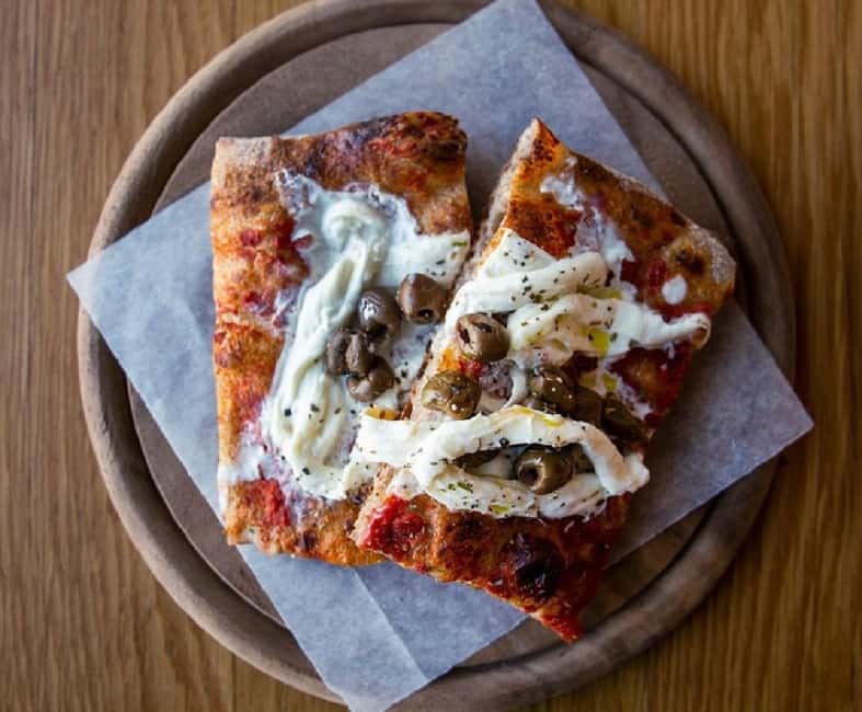 Milan: Street Food Tour with a Full Italian Food Experience - A 15-minute walk to the first local bar