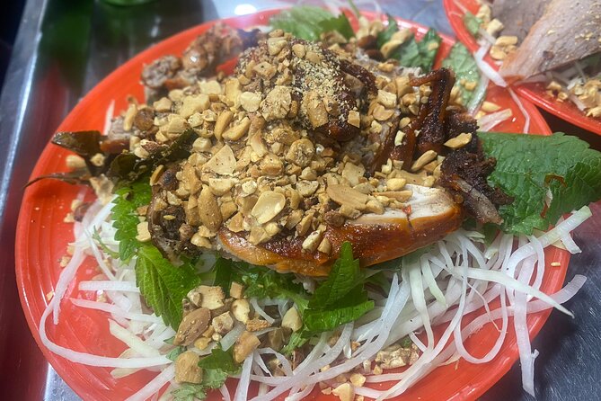 Minh's Unique Street Food Adventure - Food Requests, Allergies, and Vegetarian Choices