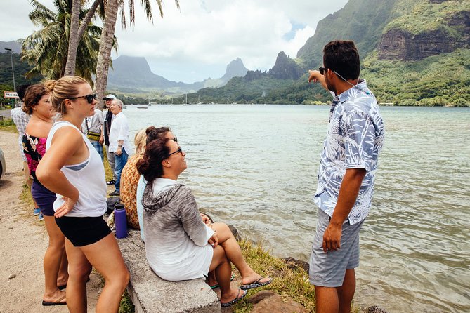 Moorea Street Food Tour - Poisson cru shows the Polynesian side