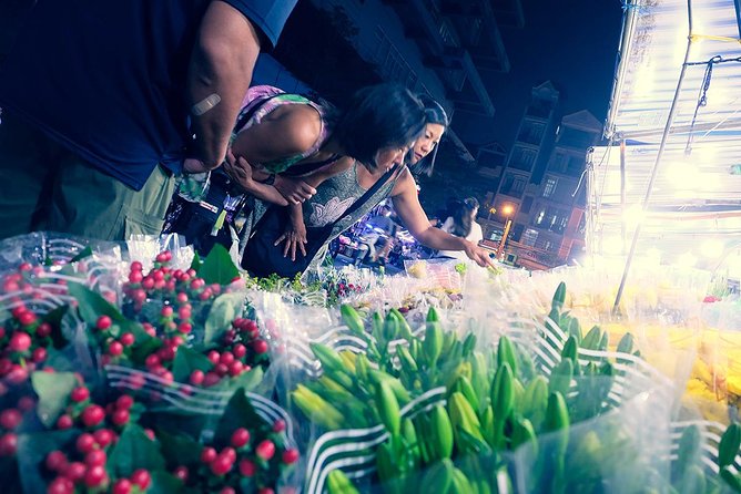 Morning Saigon Unseen+Street Food Tour with Ao Dai Riders Option - Ho Thi Ky Flower Market in 15 focused minutes
