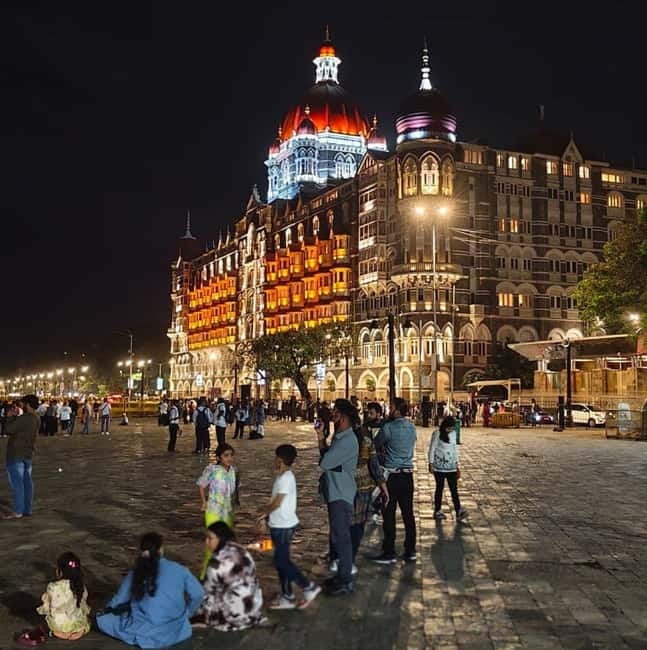 Mumbai City Night Guided Tour with Delicious Street Food - Churchgate and Mumbai’s colonial center