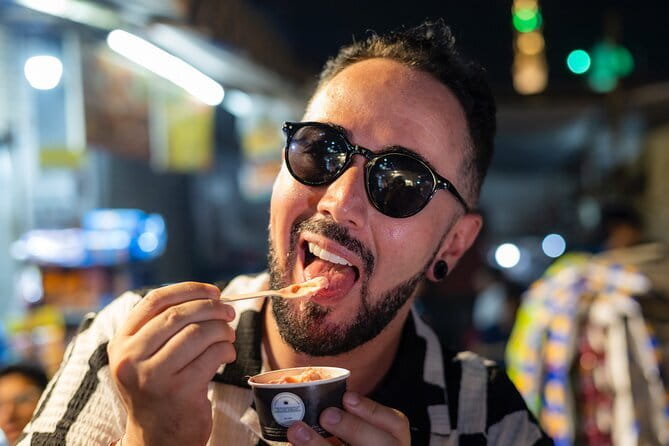 Mumbai Street Food & Temple Tour: Hidden Markets & Night Bazaar - Why this Mumbai food tour feels different