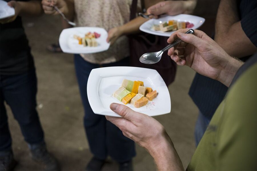 Mumbai: Street Food Tour - Saving room for jalebi, rabdi, and kulfi