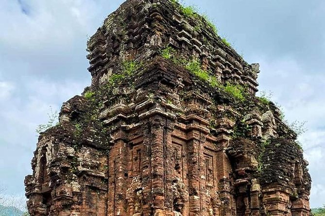 My Son Holyland , Marble Moutain,Hoi An Walking Tour with Night Market,Boat Ride - What the $128.21 price includes