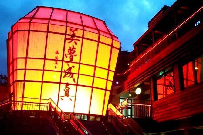 N113 Jingtong Station Pingxi Old Street Jiufen Old Street Keelung Miaokou Night Market Day Tour (10h) - Why this day works from Taipei