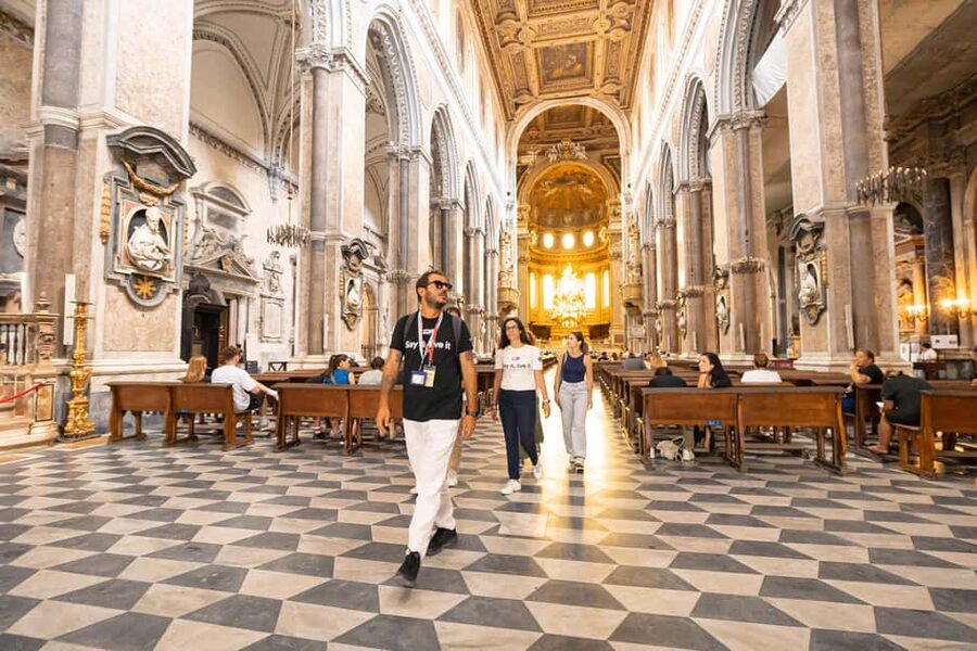Naples: Culture & Street Food with a Local Guide - Why this Naples walk works