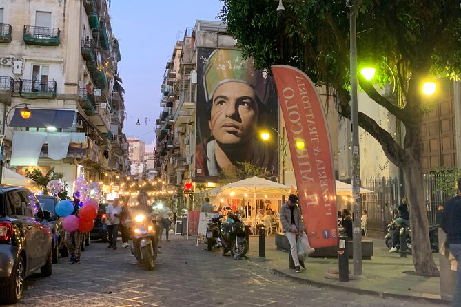Naples Night Pizza & Street Food Experience (by Streaty) - Via dei Tribunali and the fried pasta omelette