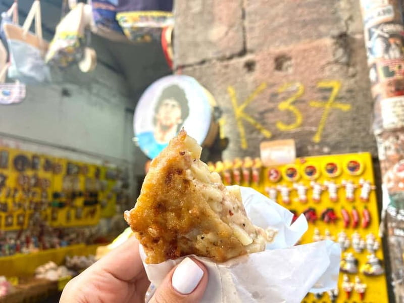 Naples: Old City Center Street Food Tour with Spritz - Why this food tour works well in Naples