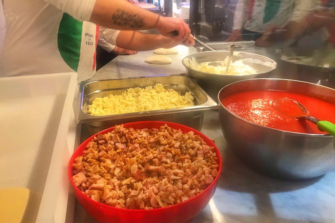 Naples: Street Food and Sightseeing Tour with Local Expert - Why this Naples food walk works