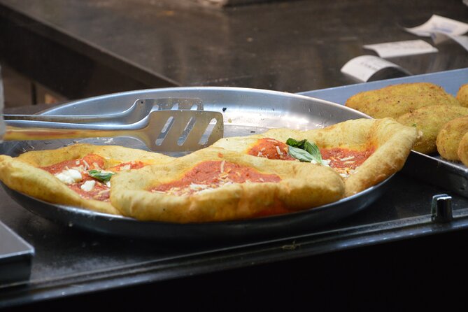 Naples' Ultimate Street Food Tour - Small Group by Do Eat Better - Tarallo, the crunchy welcome from Via Toledo